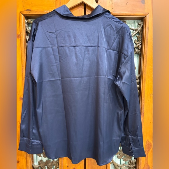 Chigant Silk Longsleeve - Picture 3 of 4